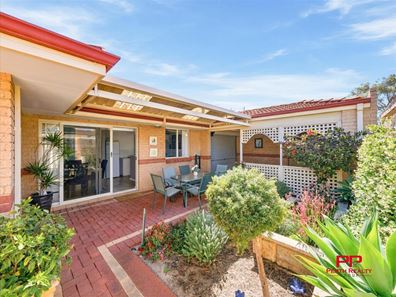 2/72 Ravenswood Drive, Nollamara WA 6061