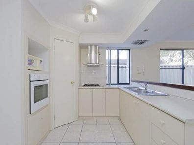 4/13 Gochean Avenue, Bentley WA 6102