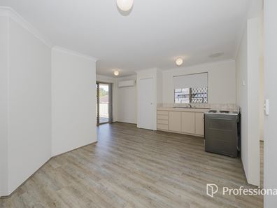 18A Chestnut Grove, Mirrabooka WA 6061