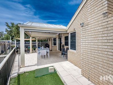 63 Lakefront Circle, The Vines WA 6069