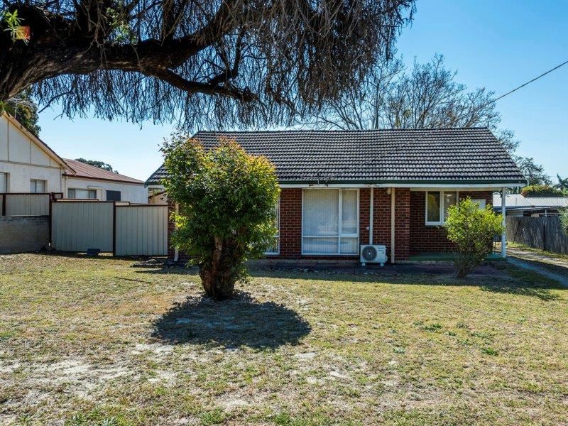 11 Pegus Street, Thornlie WA 6108