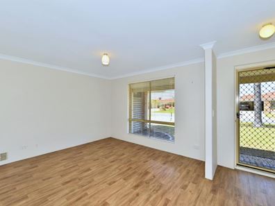 11 Balaka Gardens, Warnbro WA 6169