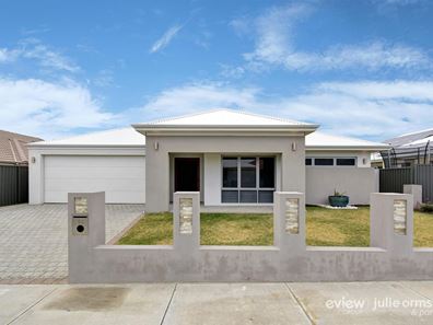 18 Flagstaff Road, Landsdale WA 6065