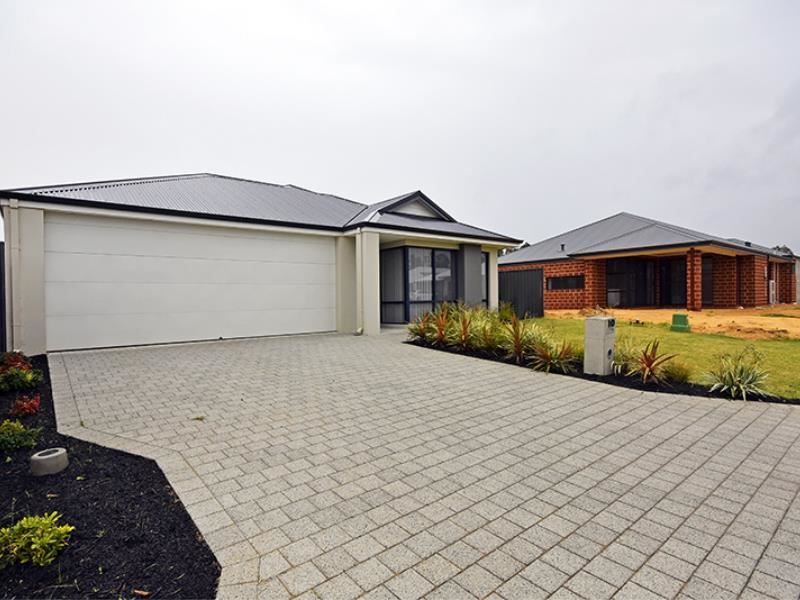 10 glenree way, Bullsbrook WA 6084