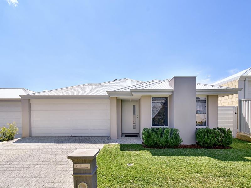 12 Veneto Court, Woodvale WA 6026