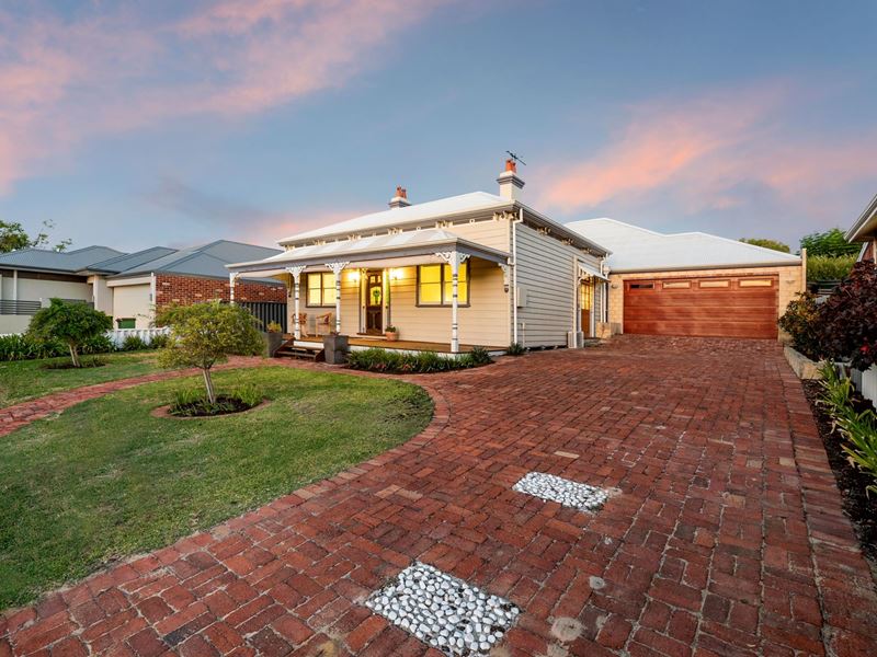 54 Murray Road, Bicton WA 6157