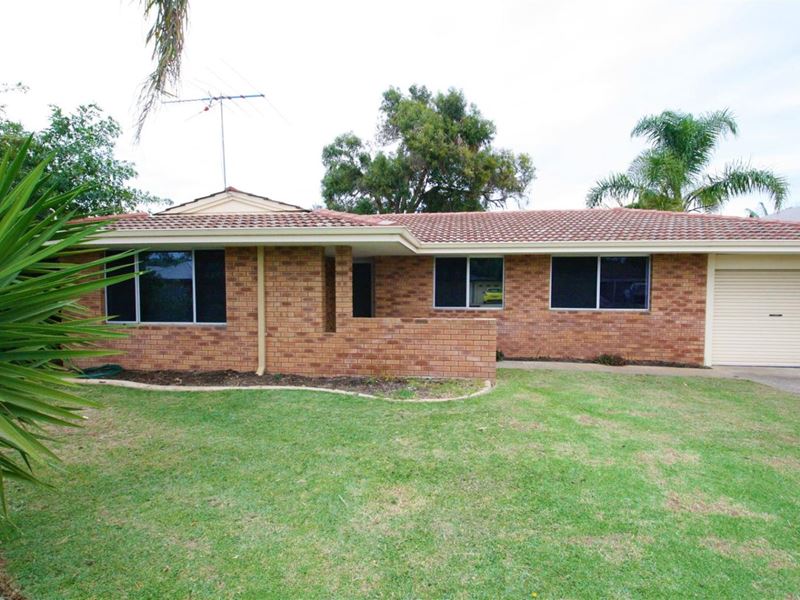 8 Boon Court, Rockingham