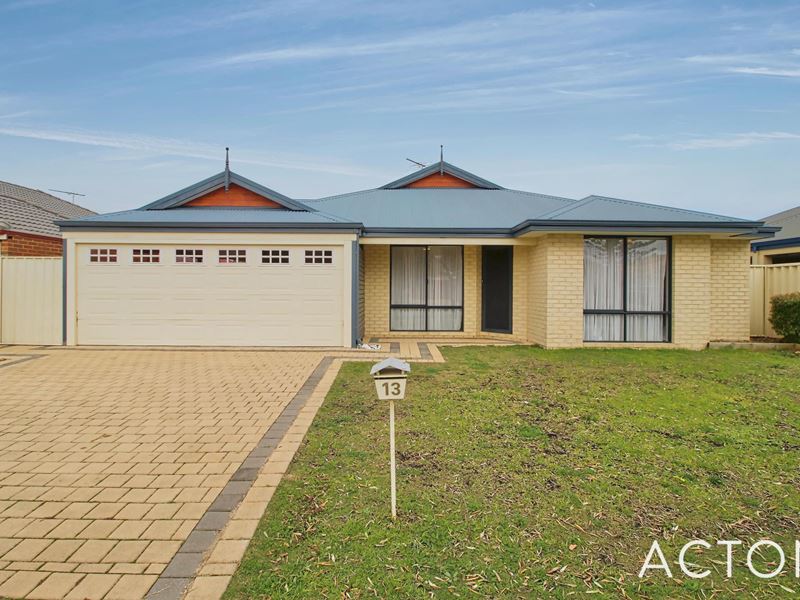 13 Noosa Drive, Secret Harbour