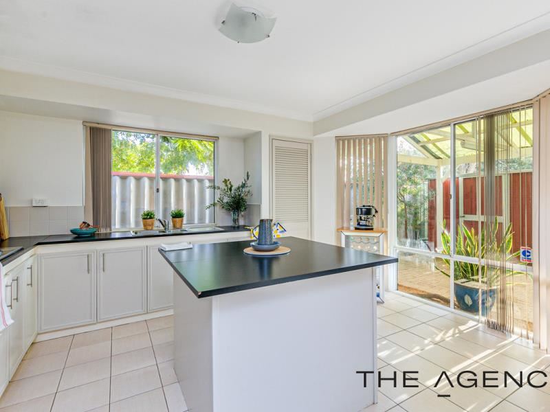10 Towncentre Drive, Thornlie