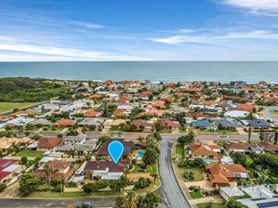 1 Oaklands Avenue, Halls Head WA 6210