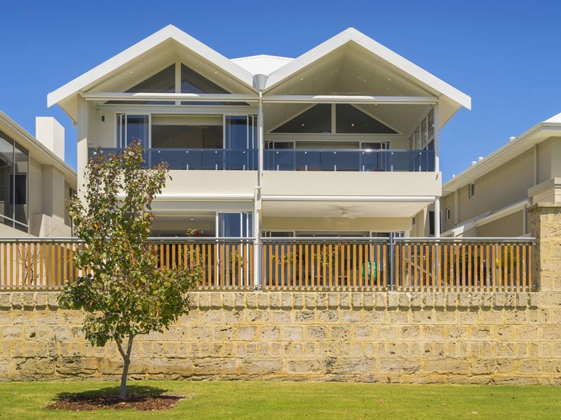 14 Tahiti Lane, Hillarys