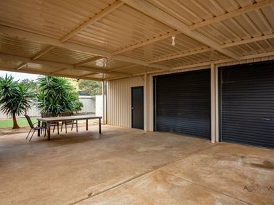 75 Kultown Drive, Waggrakine WA 6530