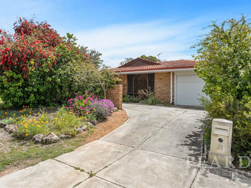 21 Wedgewood Drive, Edgewater