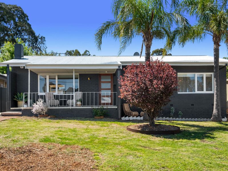 2 Caladenia Way, Koongamia