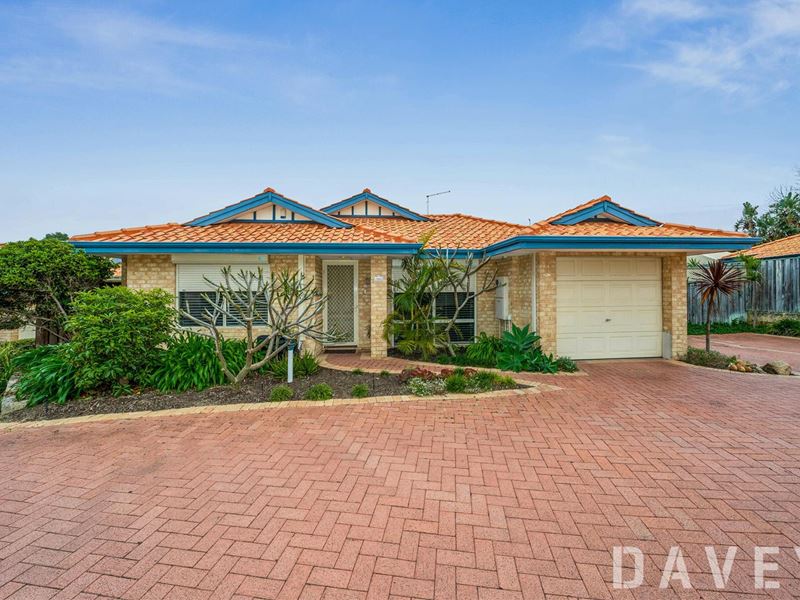3/3 Waxham Place, North Beach