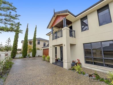 64 Turtles Bend, Secret Harbour WA 6173