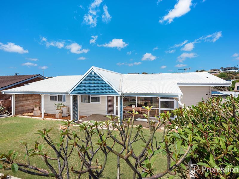 14 Hakea Street, Tarcoola Beach WA 6530