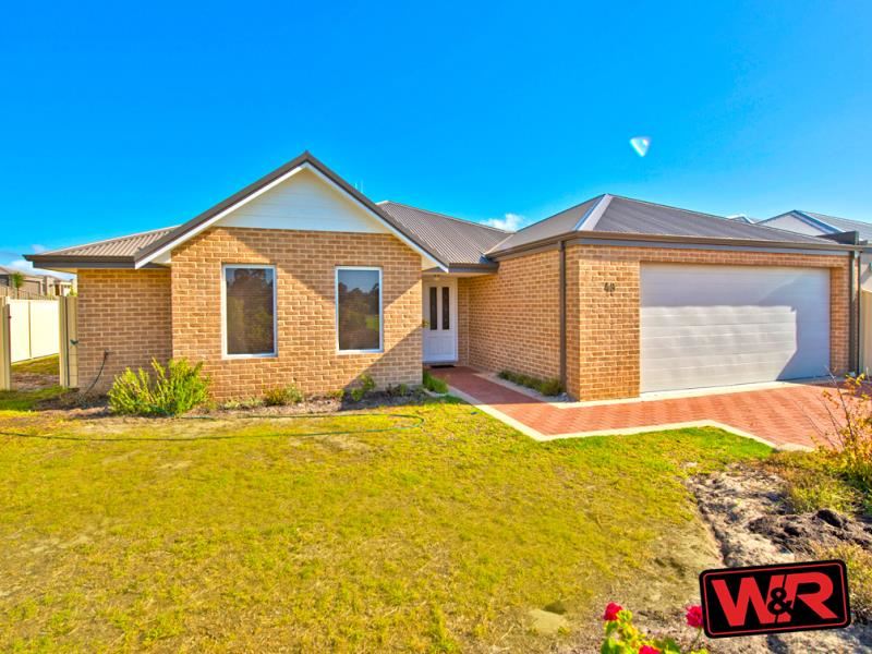 49 Orion Avenue, Mckail