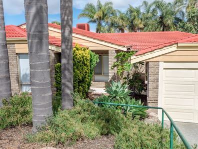 10 Devenish Way, Leeming WA 6149