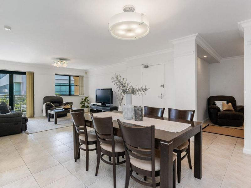 2/8 Tully Road, East Perth
