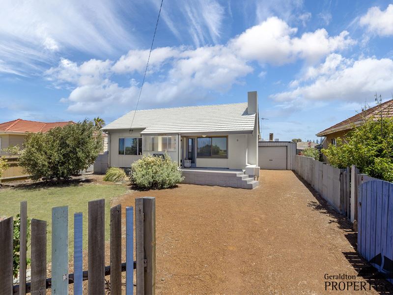 9 Whitfield Street, Beachlands WA 6530