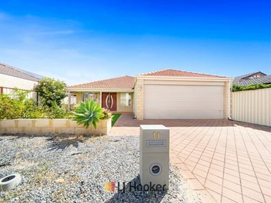 11 Flynn Street, Canning Vale WA 6155