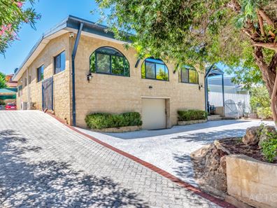 52 Challenger Road, Madora Bay WA 6210