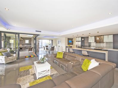 14 Samphire  Road, Canning Vale WA 6155