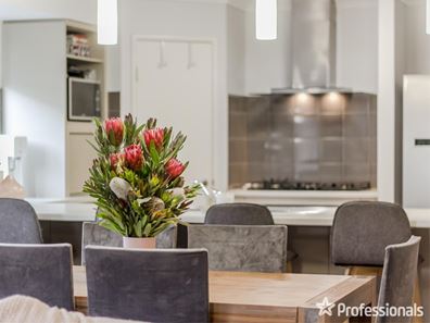 10 Lucan Lane, Baldivis WA 6171
