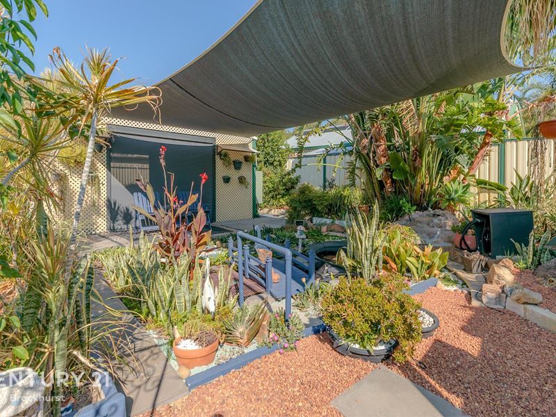 1 Ball Court, Huntingdale
