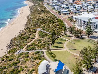 16/150 Boardwalk Boulevard, Halls Head WA 6210