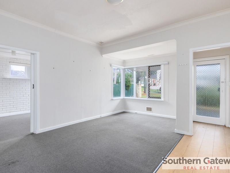 47 Matson Street, Medina