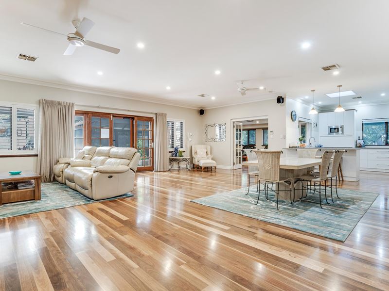 15 Tincombe Grove, Baldivis