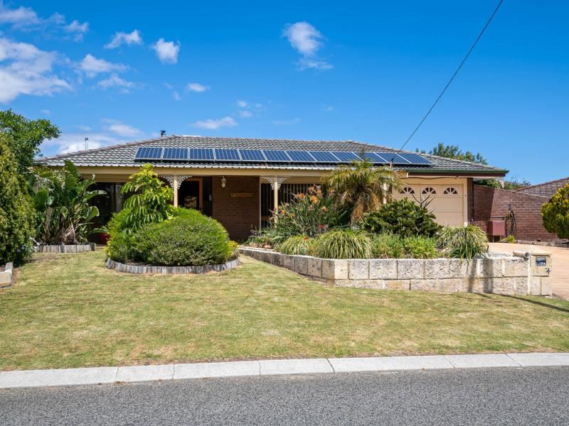4 Newcombe Way, Padbury