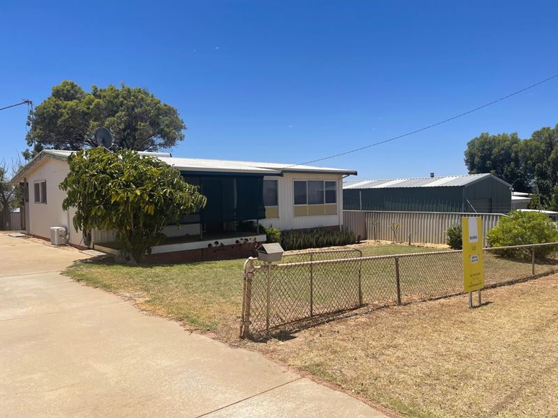 12 Bungaru Road, Port Denison