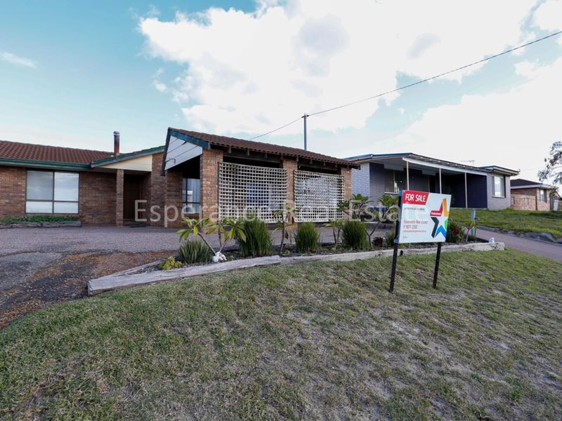 20 Pink Lake Road, Esperance