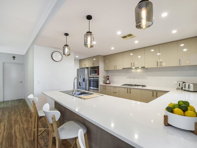 6 Desiree Drive, Baldivis WA 6171