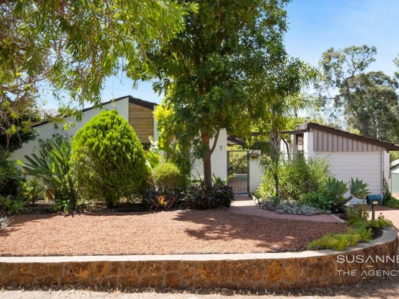 7 Camira Place, Gooseberry Hill WA 6076