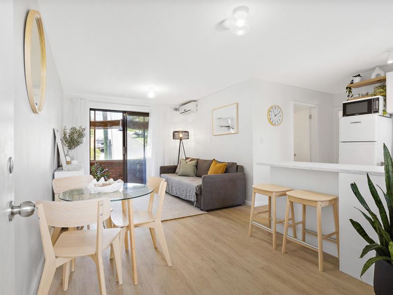 6/4 Sackville  Terrace, Scarborough