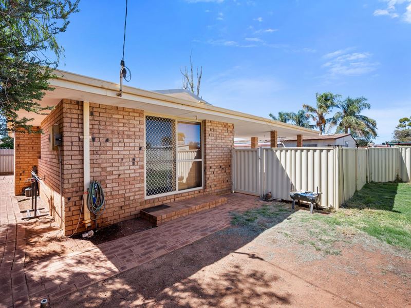 4A Horsfield Place, Victory Heights WA 6432