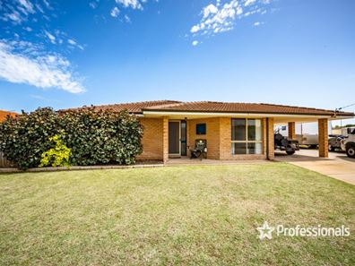 20 A & B Glass Crescent, Mahomets Flats WA 6530