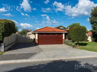 9 Carisbrooke Loop, Hocking WA 6065