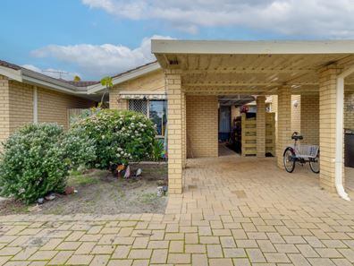 15/3 Merope Close, Rockingham WA 6168