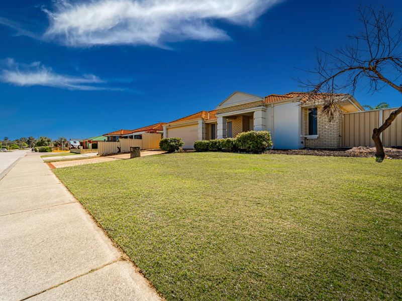6 Chieftain Street, Bertram