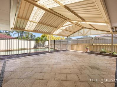 17 McBeth Way, Kardinya WA 6163