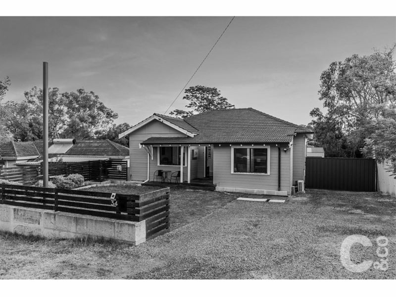 34 Crabtree Way, Medina