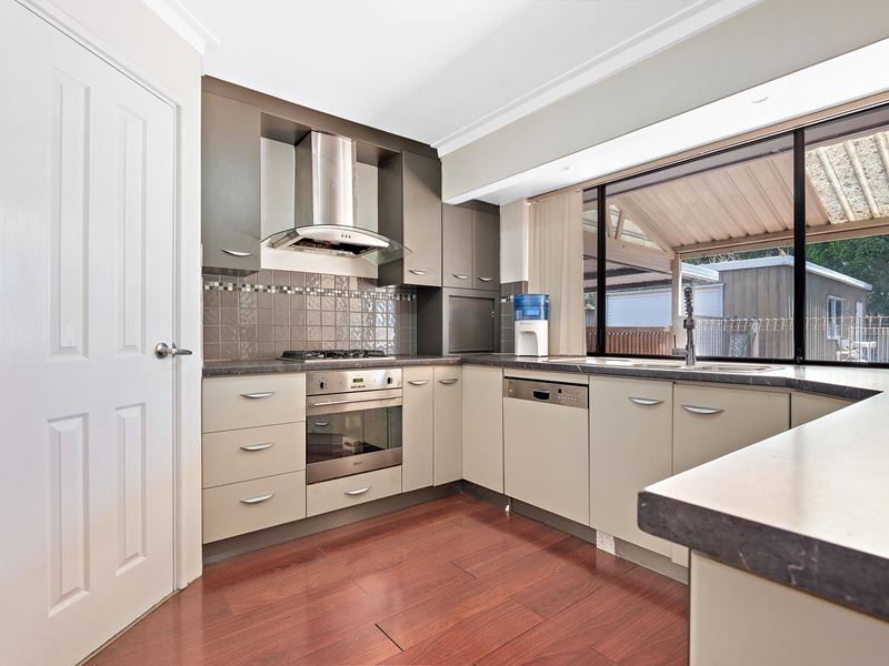 27 Murchison Way, Gosnells