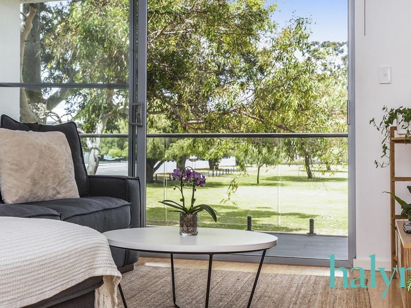 2/271 Selby Street, Churchlands