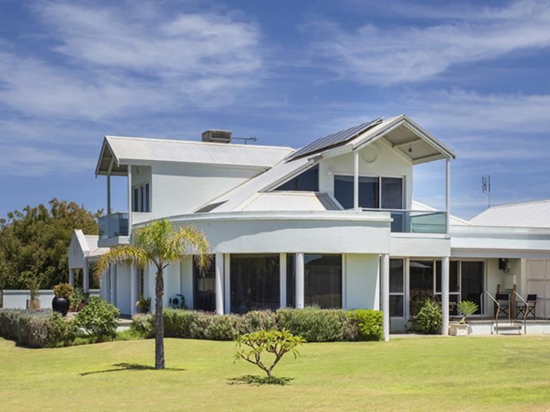 2 Kite Court, Geographe