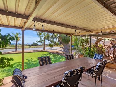 17 Patterson Crescent, Dampier WA 6713